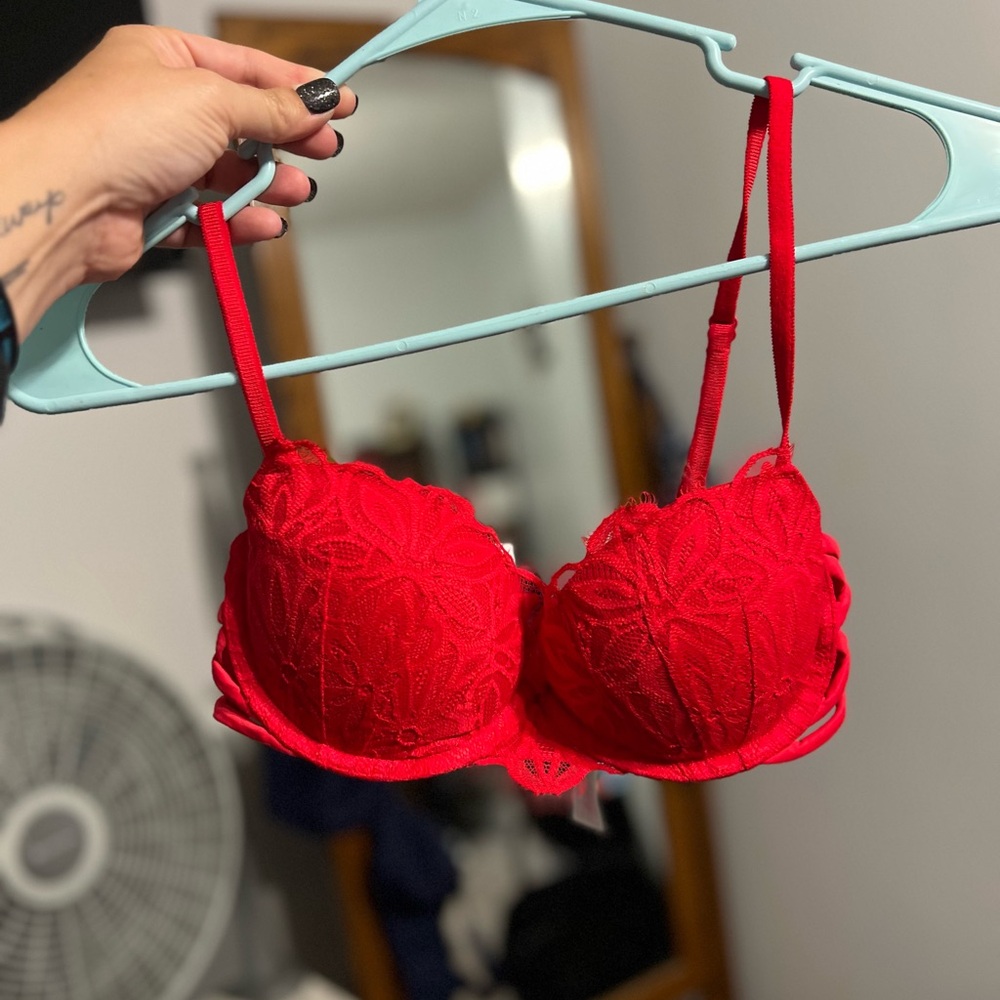 PINK Victoria's Secret Bold Red Lace Bra